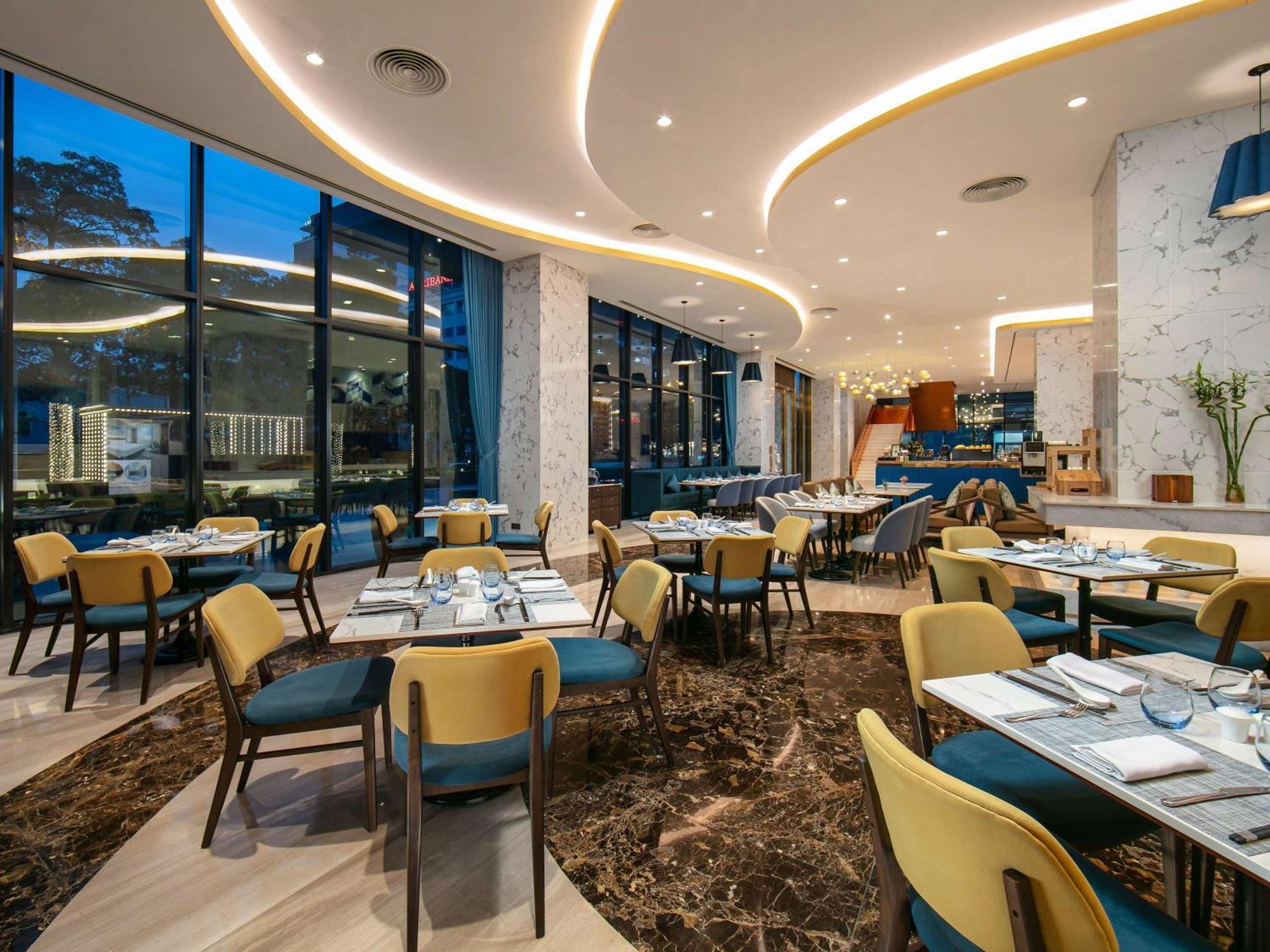 Moevenpick Living West Hanoi Eksteriør billede
